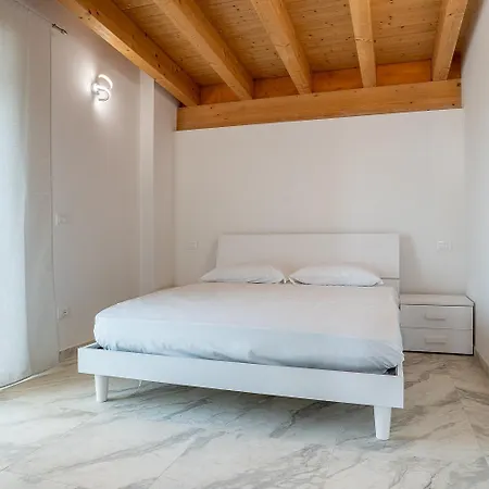 Appartamento Venti Del Garda